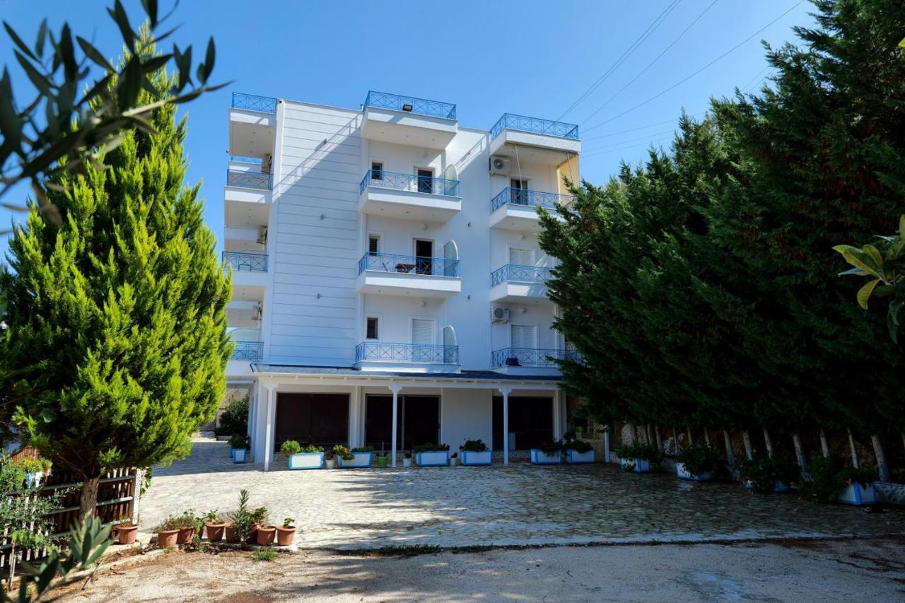 Miracle Apartments Saranda Exterior photo