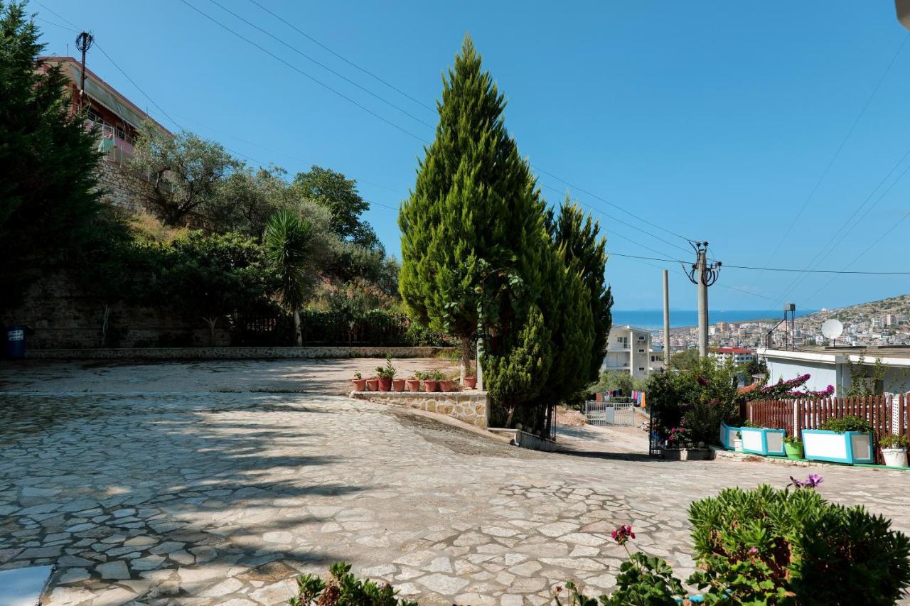 Miracle Apartments Saranda Exterior photo