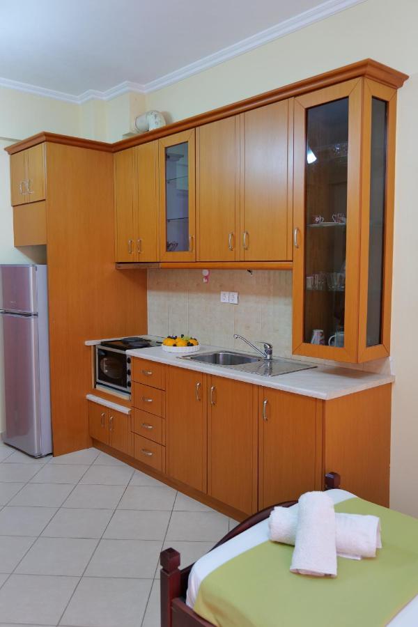 Miracle Apartments Saranda Exterior photo